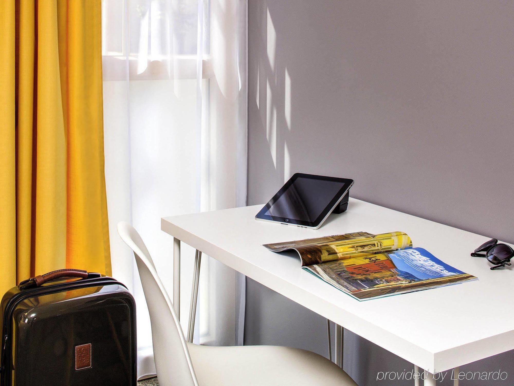 Hotel Ibis Styles Roanne Centre Gare Exterior foto